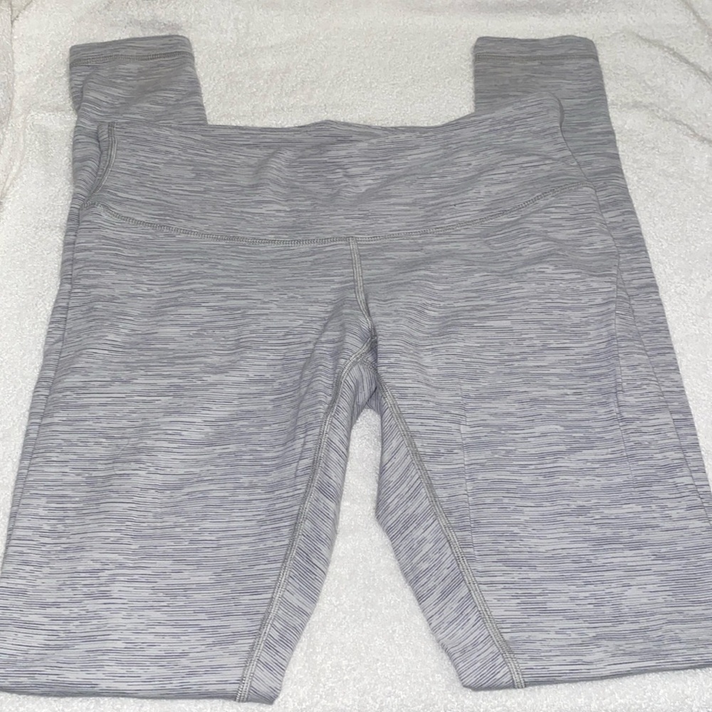 Lululemon leggings wunder under